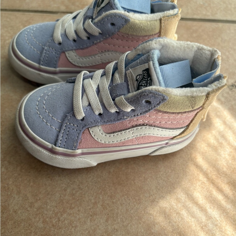 Vans Kids High-Top Sneakers - Lavender and Pink